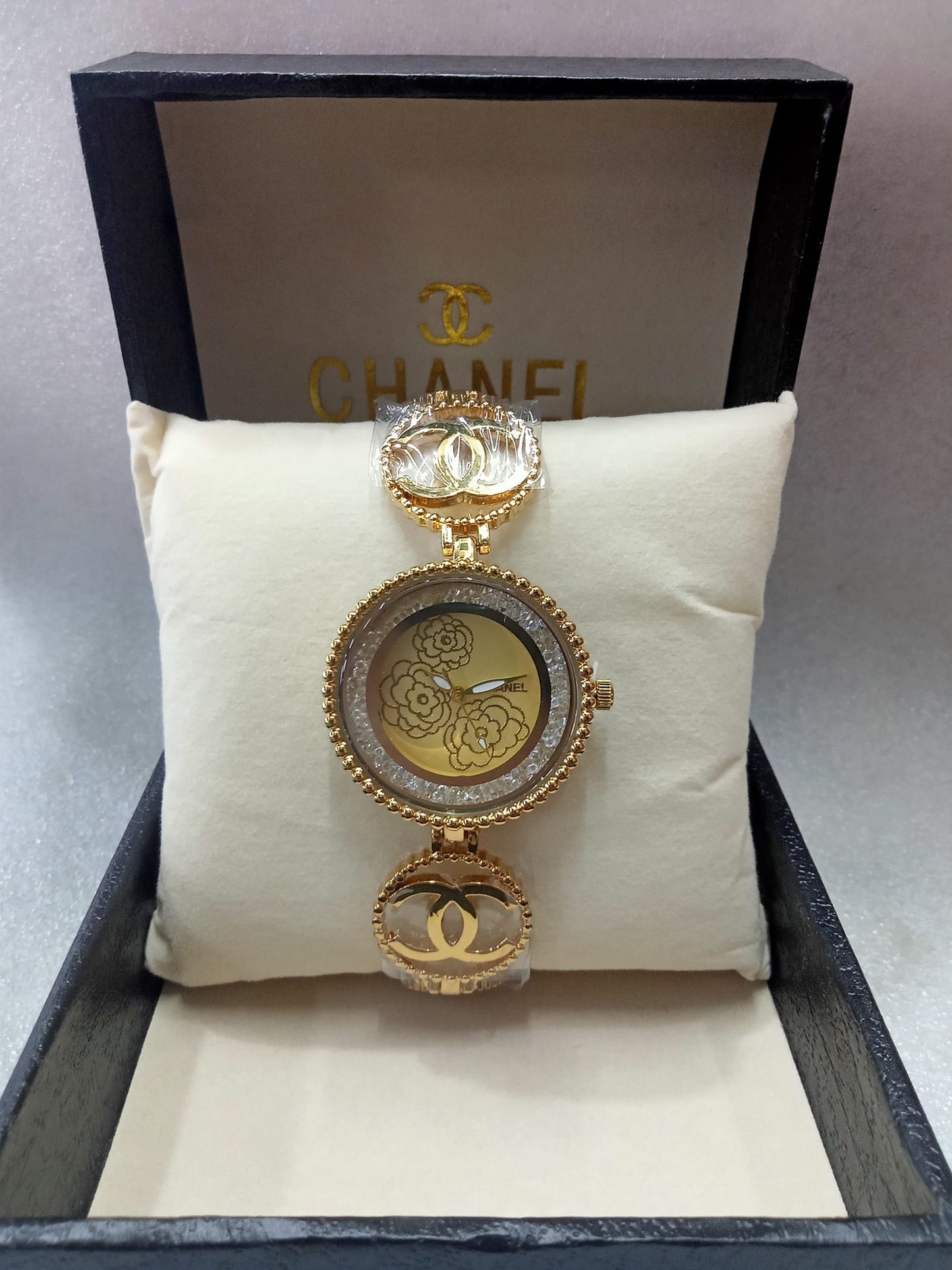 Chanel Chain Gold Watch with Stones (Women)