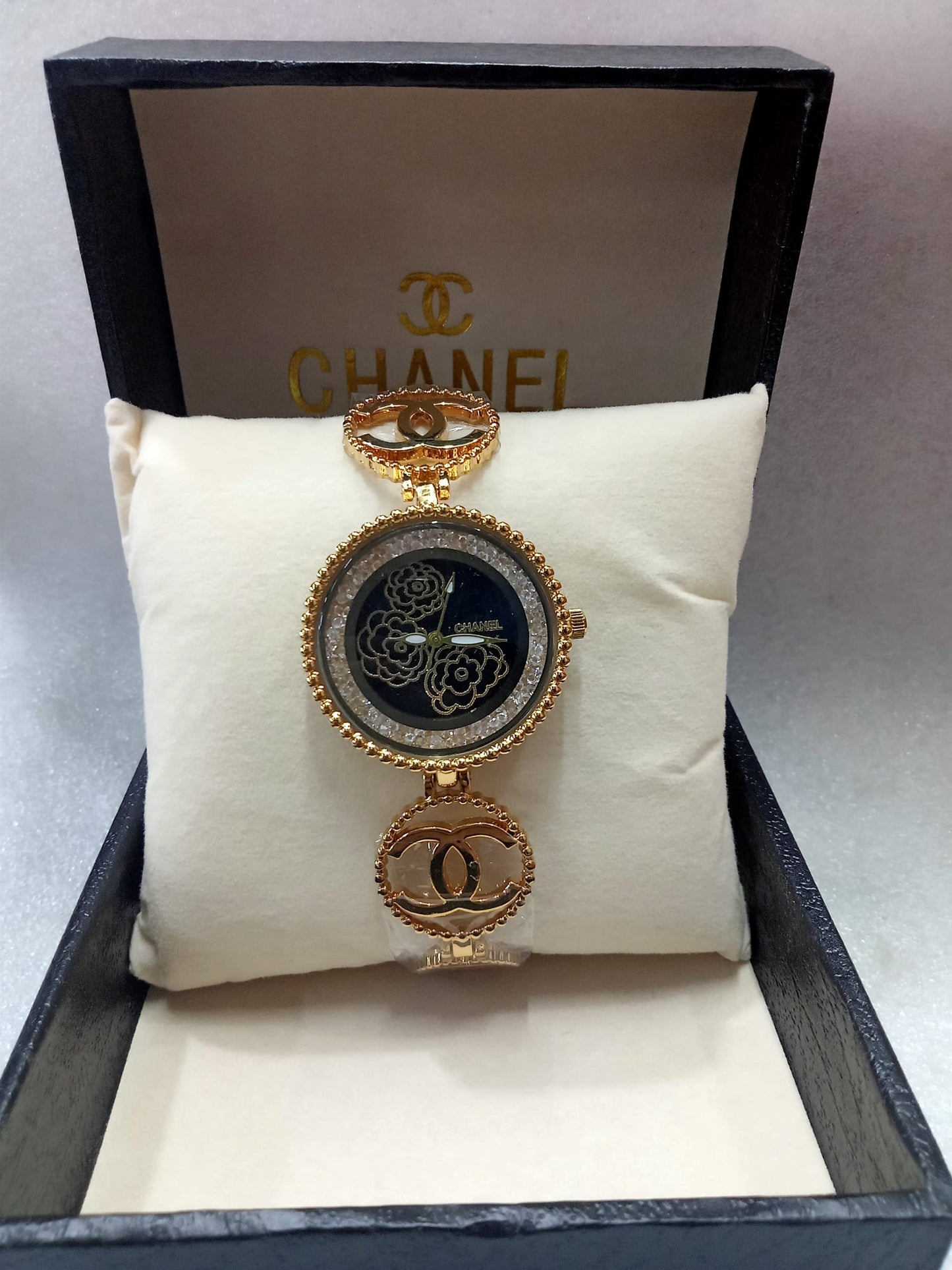 Chanel Chain Gold Watch with Stones (Women)