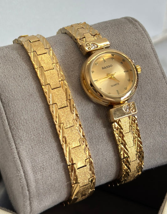 Saigo Gold Watch with Bracelet (Small Face)