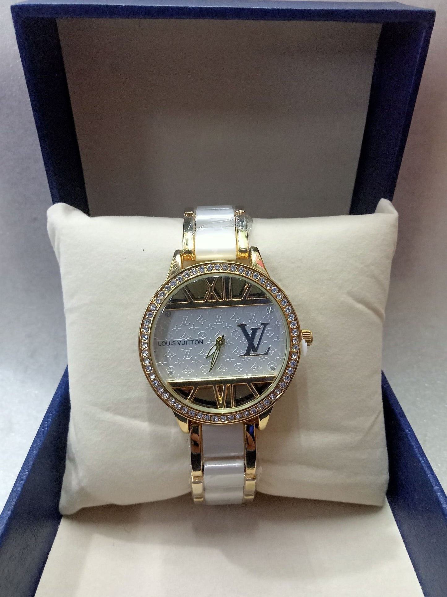 LV Ceramic White Watch (Women)