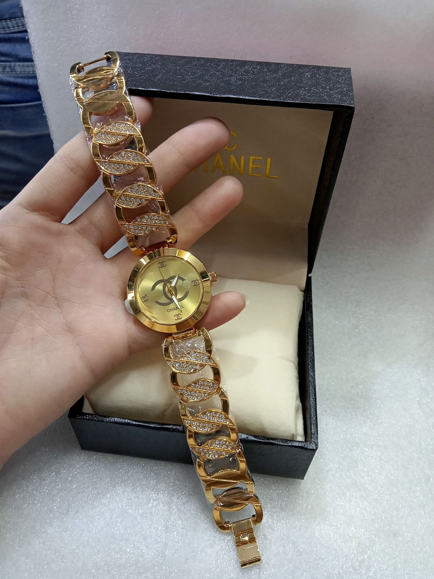 CHNL Chain Watch for Women With Stones