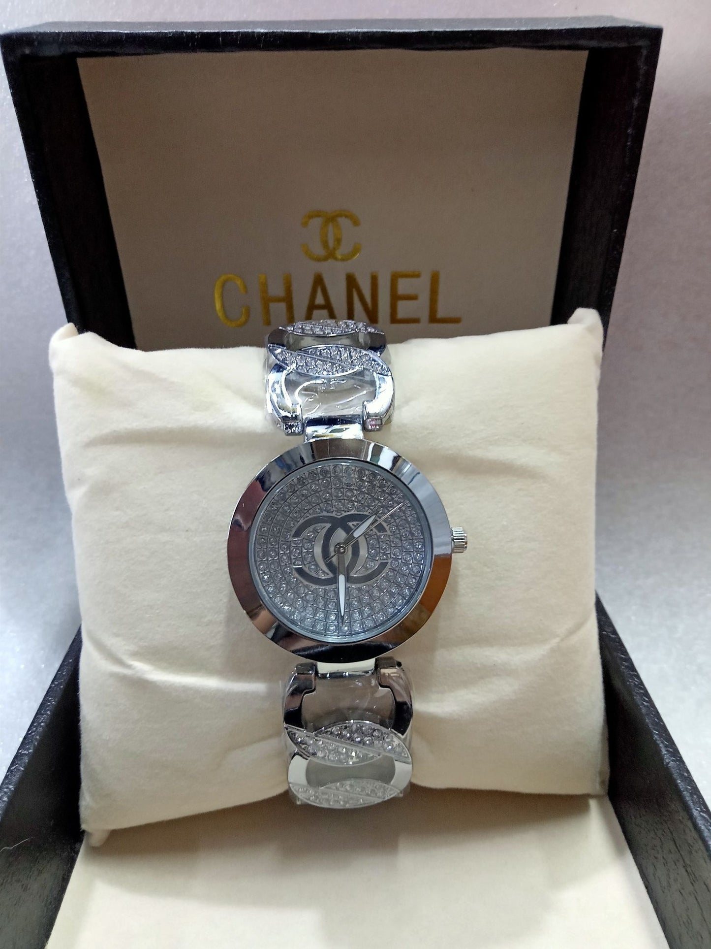 CHNL Chain Watch for Women With Stones